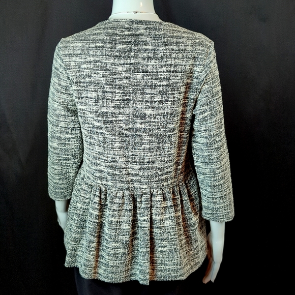 Bobeau Babydoll Style Pullover Top - Size Medium With Hidden Pockets - Picture 7 of 8